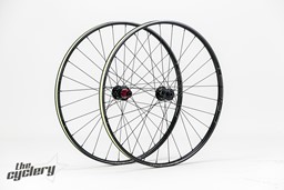 Zeige Details für Stan's NoTubes Crest MK3 Laufradsatz (700c/29") Bild von Stan's NoTubes Crest MK3 Laufradsatz (700c/29")