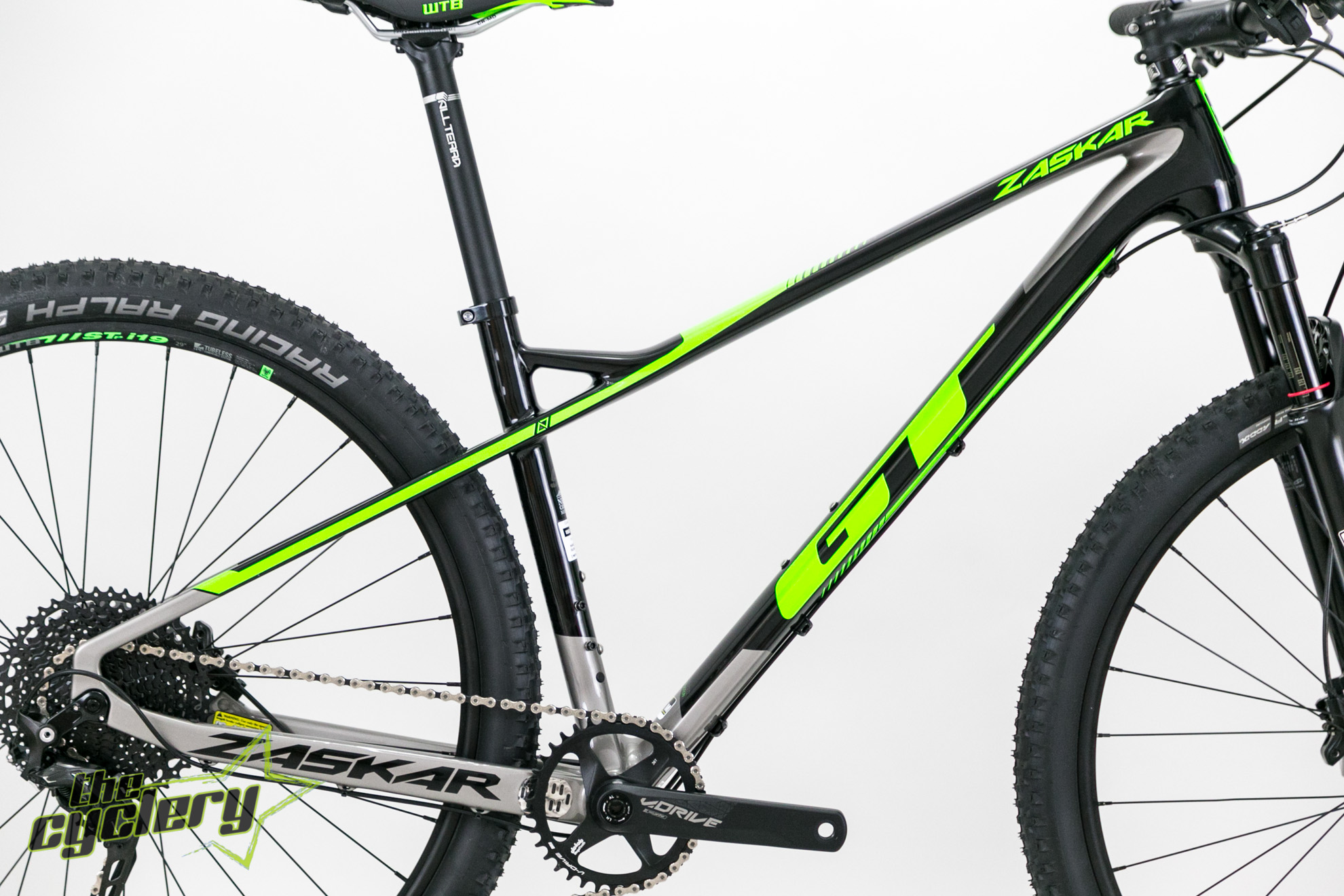 gt bicycles 2018