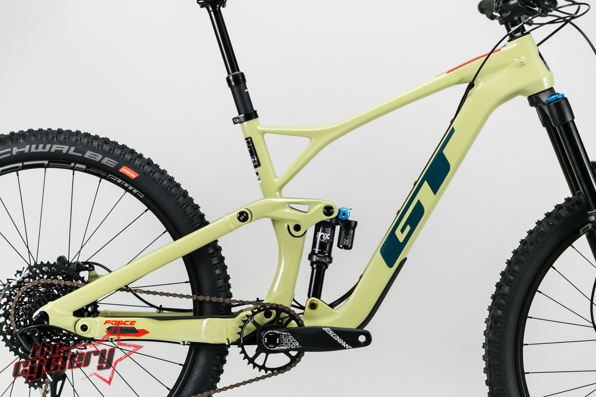 Gt force carbon 2025 expert
