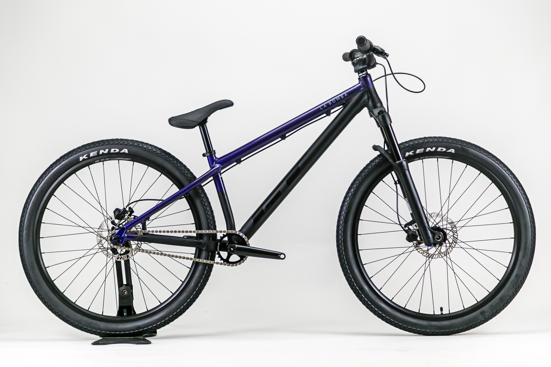 Picture of GT La Bomba Pro Dirt Bike 2023 - Gloss Purple/Matte Black