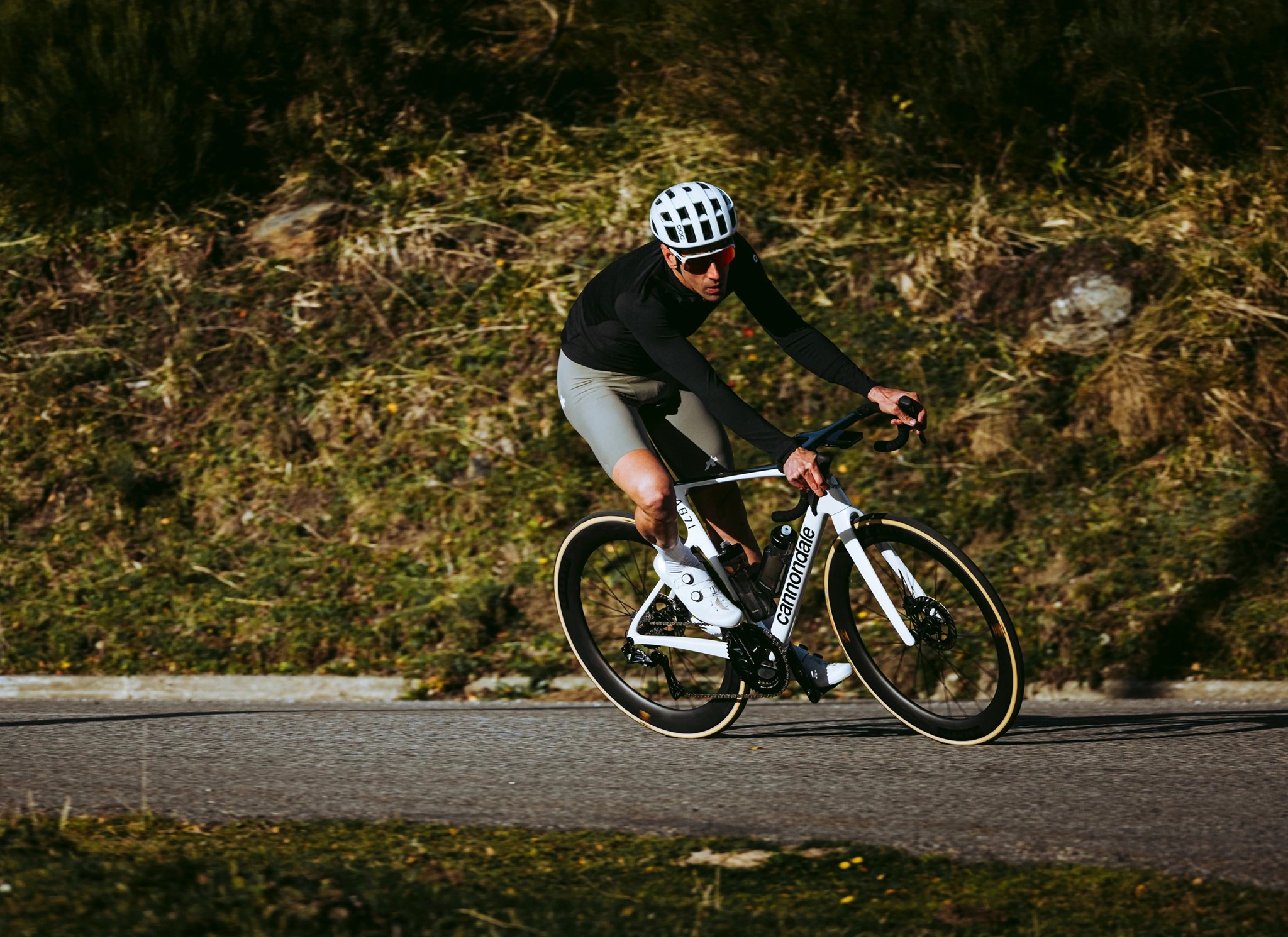 Road bike Cannondale SuperSix EVO cornering at speed