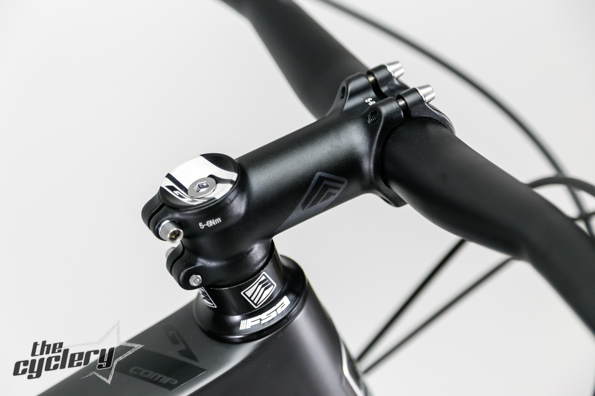 gt attack carbon road bike